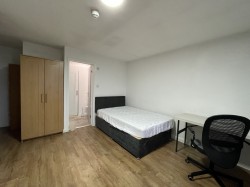 Images for Queens Park Parade, NN2